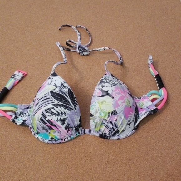 Victoria's Secret Floral Bikini Top only - Picture 13 of 16